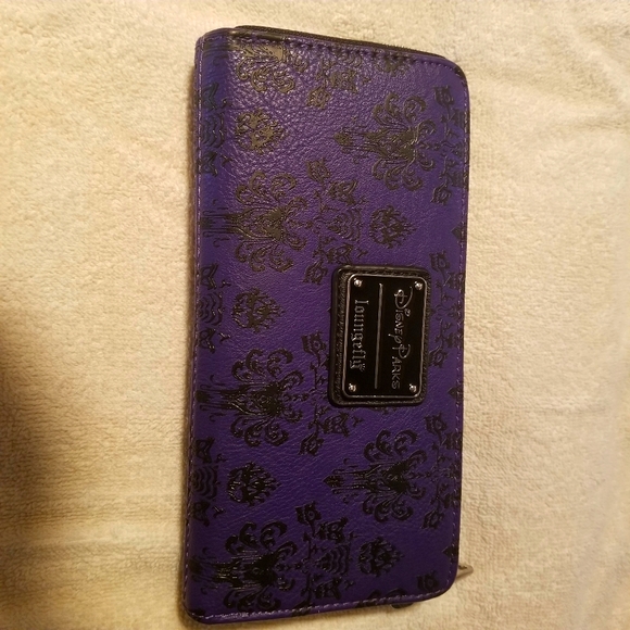 haunted mansion wallet loungefly